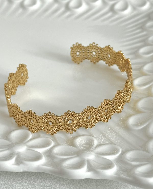 18k palace hollow lace bracelet adjustable bracelet