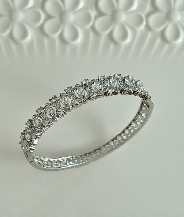 18K platinum-plated vintage palace bracelet
