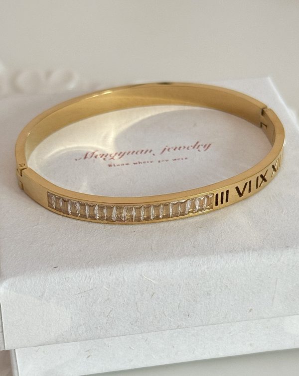 Roman numeral zircon bracelet