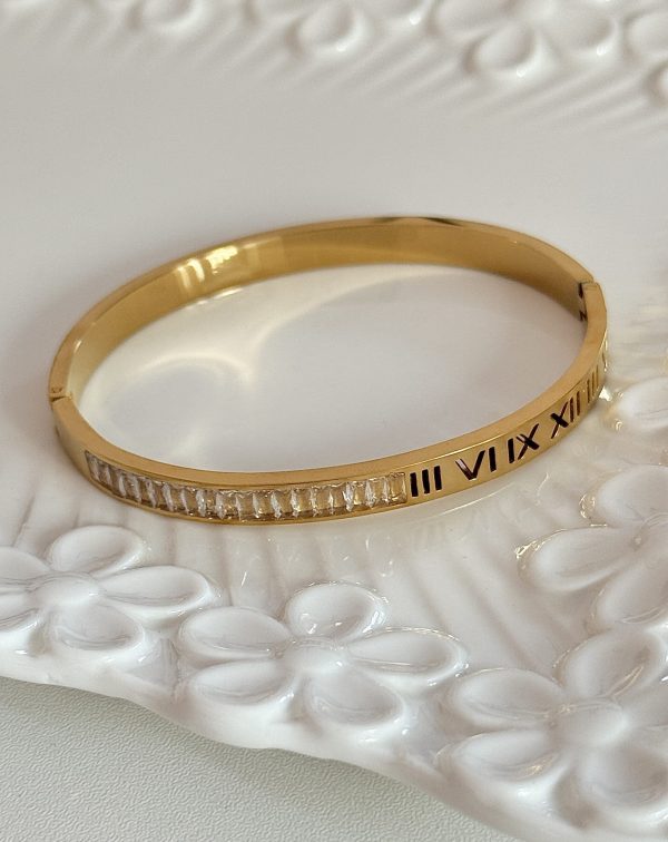 Roman numeral zircon bracelet