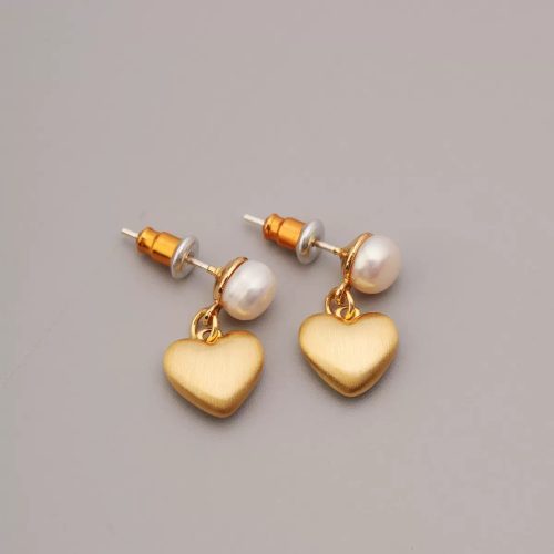 S925 silver needle freshwater pearl heart earrings