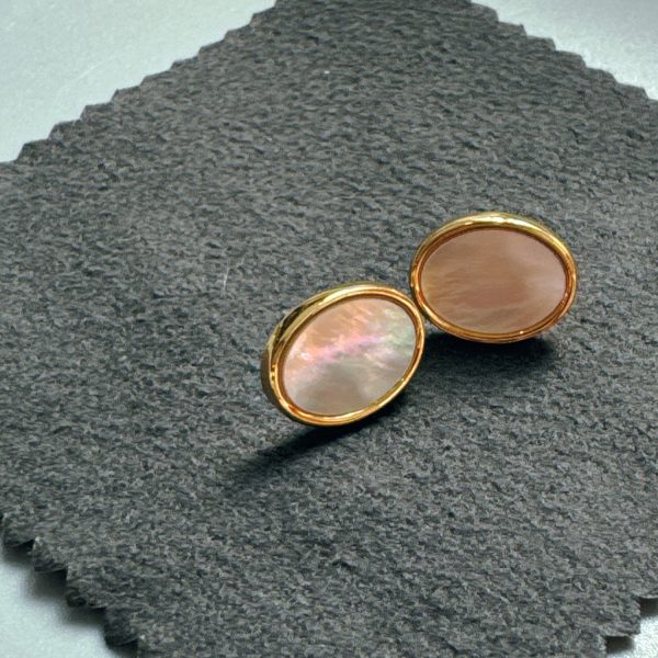 silver needle simple French shell earrings