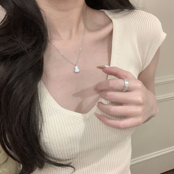 S925 sterling silver mother-of-pearl zircon small gourd necklace