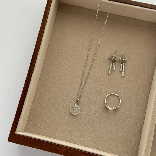 S925 sterling silver jade butterfly peace buckle necklace